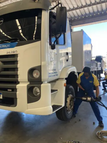 Montagem Pneu - Caminhao / Onibus Diversos